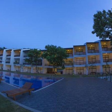 Grand Tamarind Lake Kataragama Eksteriør bilde